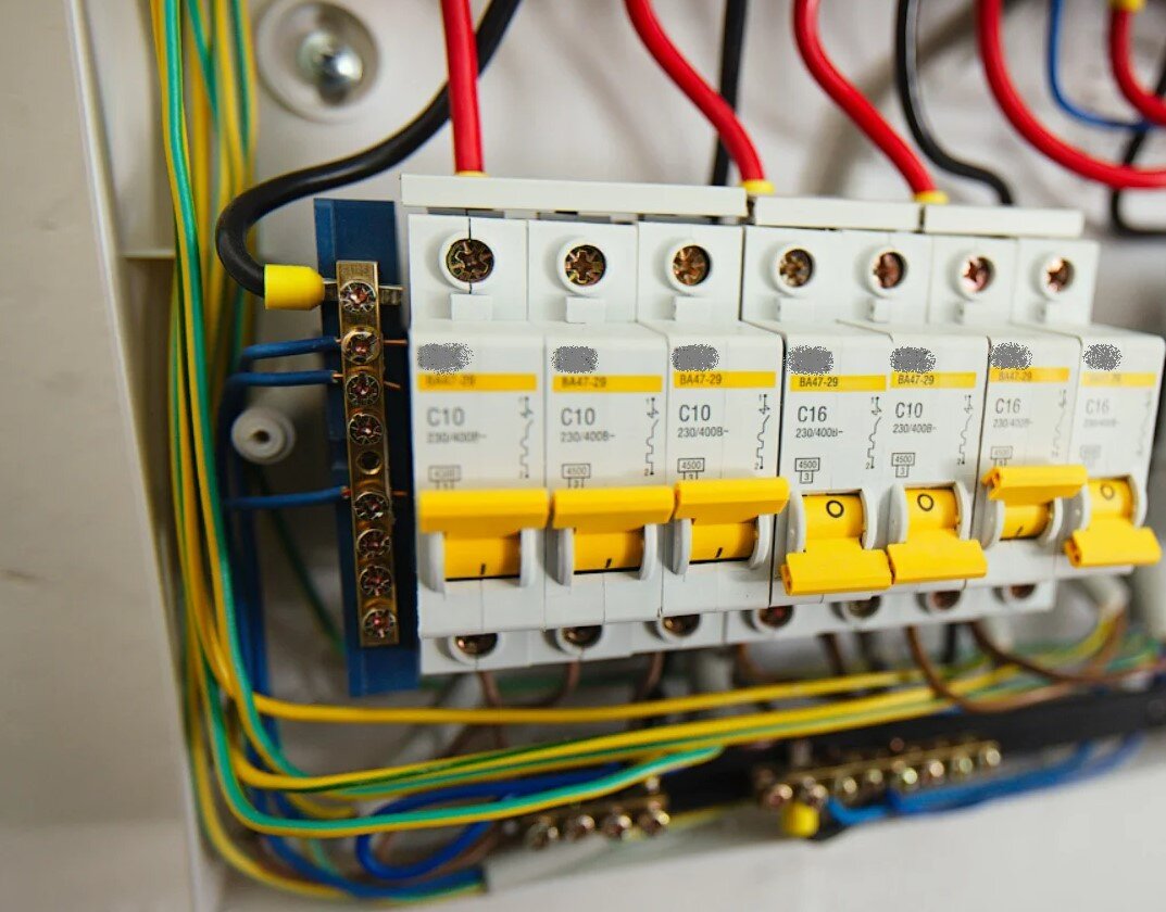 Распространенные ошибки при работе с домашней проводкой | Энергофиксик |  Дзен