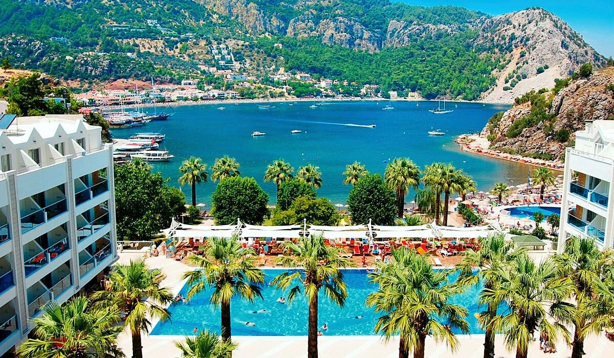 Источник фото: https://виза-туры.рф/images/hotels/turkey-marmaris.jpg