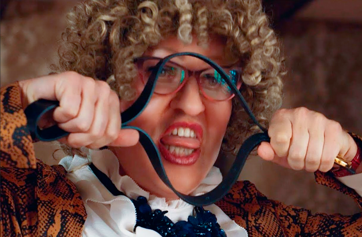 "Бабушка лёгкого поведения" (2017 год) 