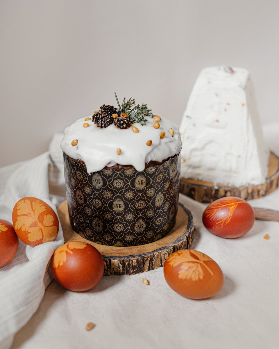 Набор (кулич малый, Пасха, яйца 5шт.)