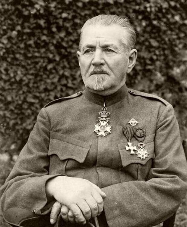 Комендант крепости. Николай Александрович Бржозовский. Генерал Бржозовский Николай. Комендант крепости генерал-лейтенант Николай Бржозовский. Бржозовский генерал Осовец
