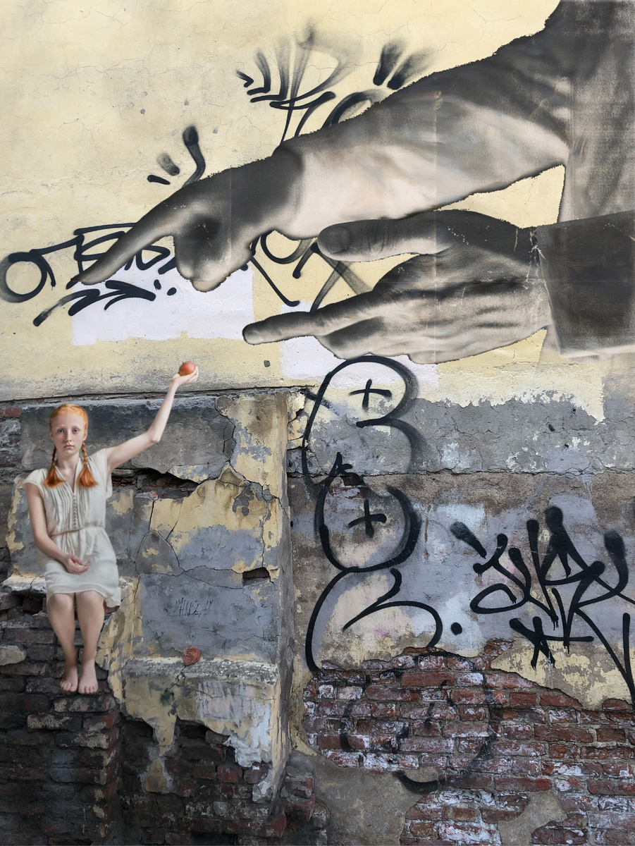 крохотное яблочко дающего