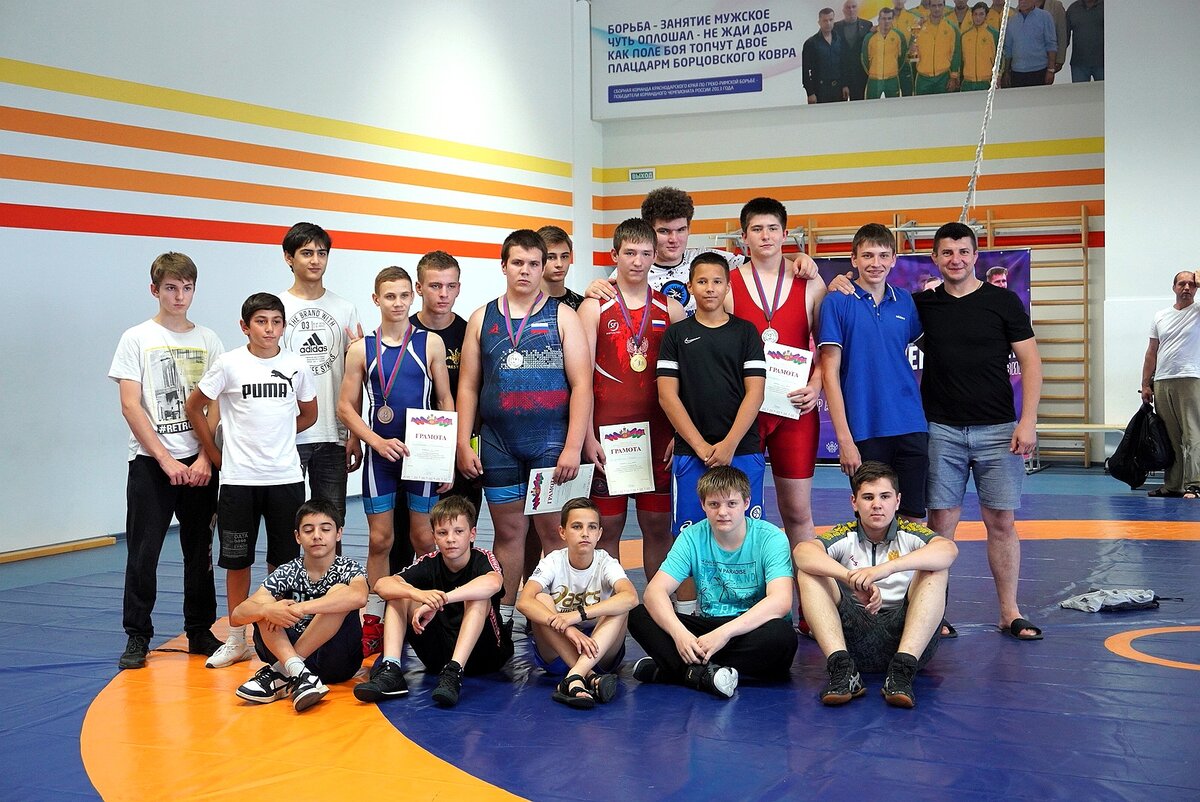 Сборная команда г. Армавира по греко-римской борьбе