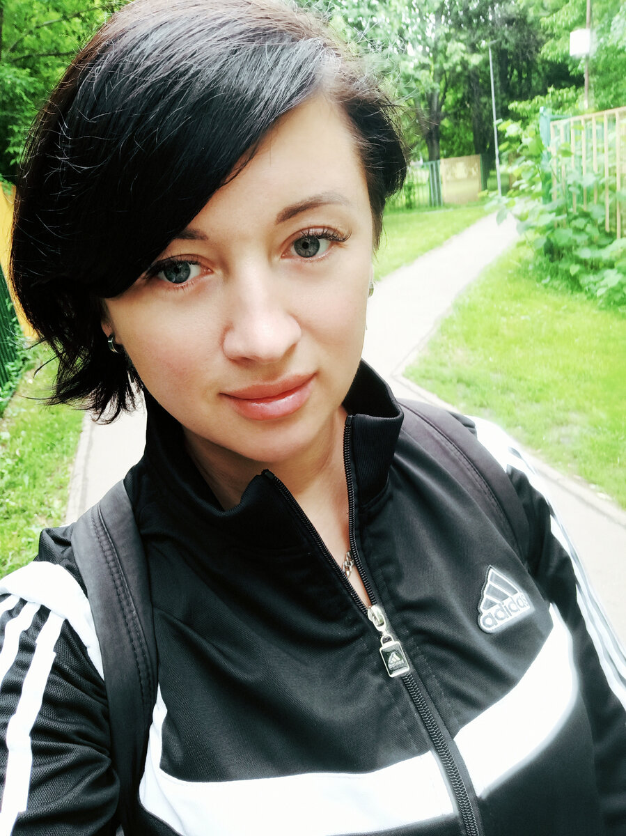 Переверните правило Черчилля "Не стой, если можешь сидеть" наоборот. Если можно идти, а не ехать - идите, это намного полезнее