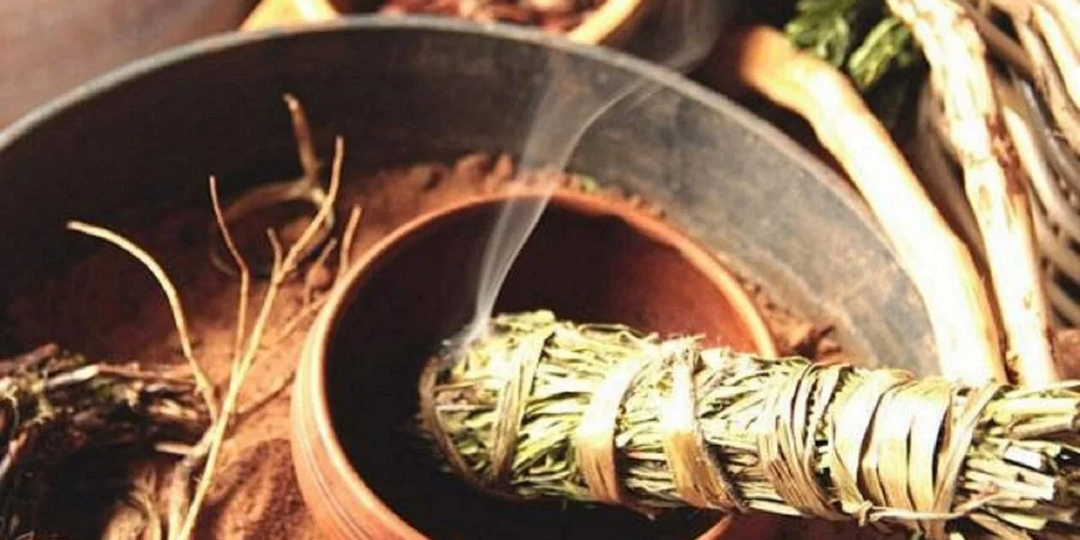 ОКУРИВАНИЕ ДОМА: какие травы выбрать и как правильно использовать