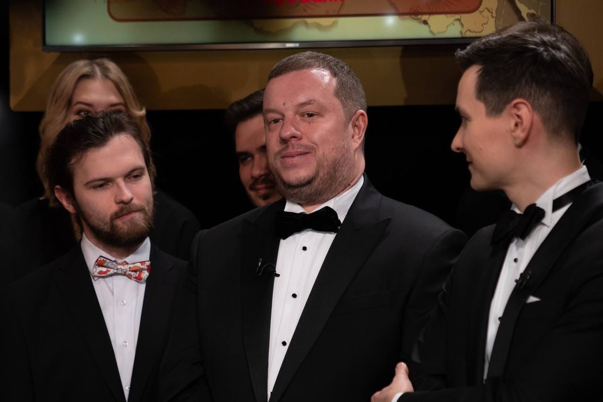 В Академии телезрителей пополнение - обладатель "Хрустальной Совы" 2022 года Денис Овчинников из г.Саратова(в центре)