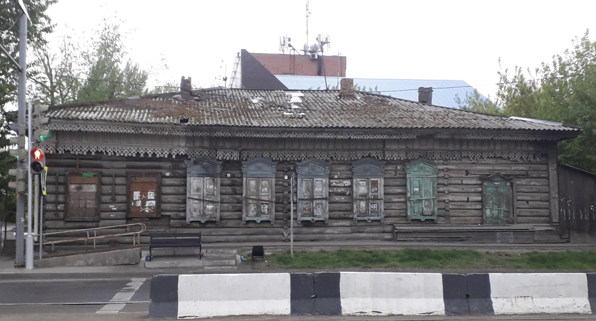 
«Иркутский блог» продолжает освещать тему главной угрозы для архитектурного наследия Иркутска — массового сокращения реестра выявленных памятников, среди которых подавляющее большинство — средовая...-146