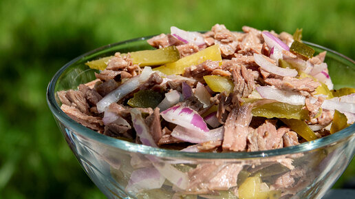 Салат Шахтёрский с мясом и солеными огурцами