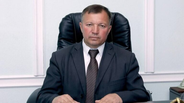    Депутаты приняли отставку главы Саракташского района Анатолия Тарасова Белов Михаил Александрович