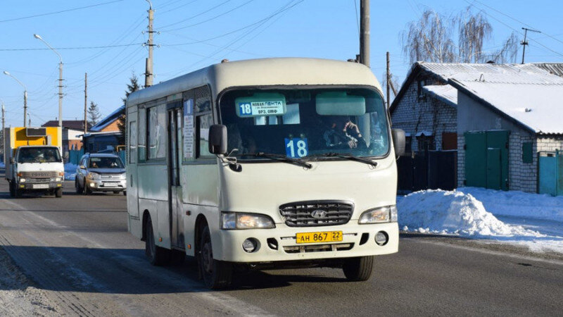     Автобус №18 на улице Воровского. http://fotobus.msk.ru/