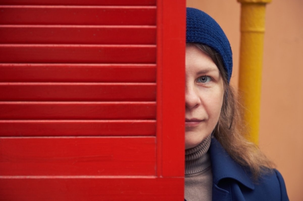    «Я пишу всегда, по всему дому – листики и ручки», – рассказывает Юлия.