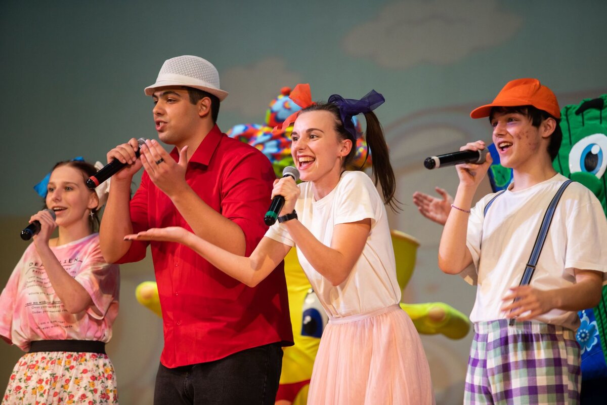 Квн 24. Команда квн с лысым капитаном. Команда квн с лысым капитаном. Квн 24. Красный лис квн.