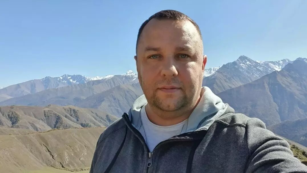     Нижегородский полковник в отставке Алексей Трифонов высказался про резонансное избиение 15-летним Адамом Кадыровым подозреваемого в сожжении Корана Никиты Жуавеля. Он считает, что нападавшего не привлекут к ответственности в силу возраста. Об этом Трифонов написал в своем Telegram-канале.