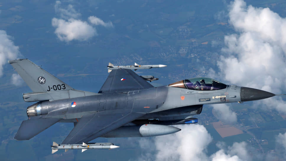 Фото: Piroschka van de Wouw / Reuters📷Истребитель F-16