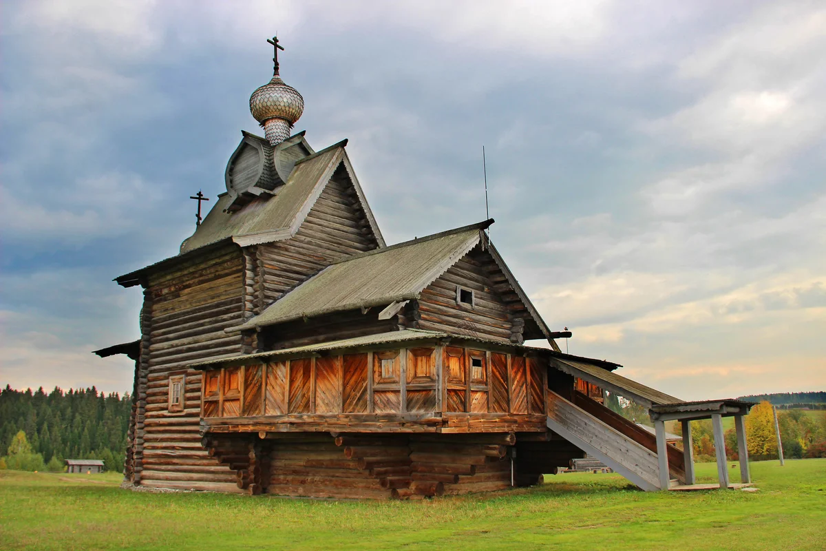 Деревянные храмы под старину