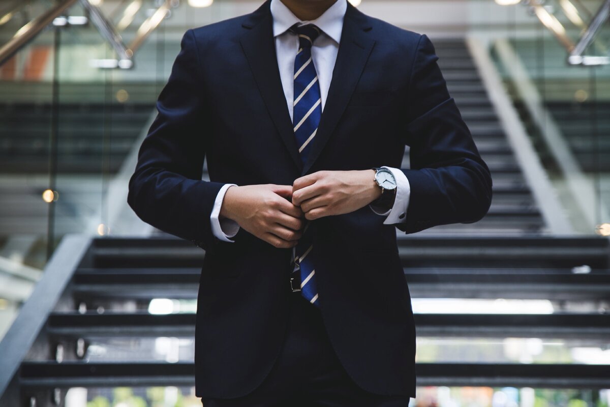 https://unsplash.com/photos/MYbhN8KaaEc