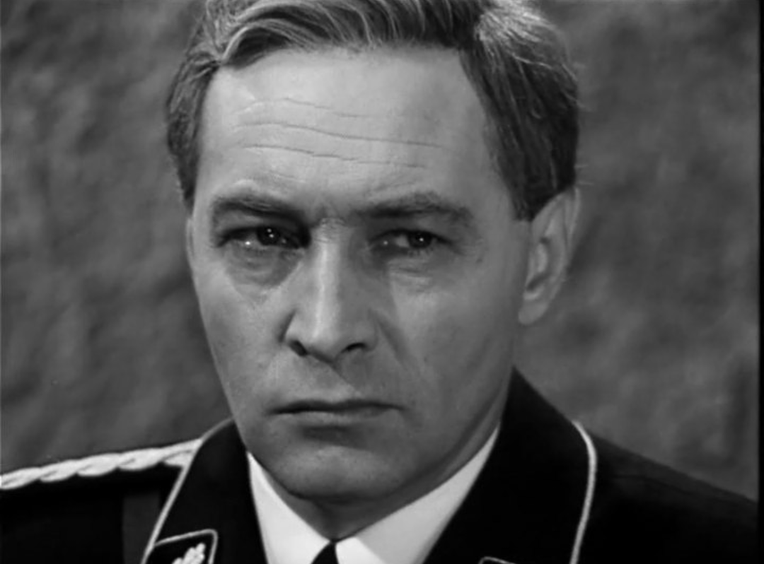 Вячеслав Тихонов в роли Штирлица. Яндекс картинки
