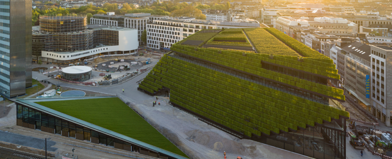 Настоящее произведение ленд-арта в городе. Фото ingenhovenarchitects.com