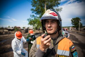 Журналисты телевидения «Аллатра ТВ» побывали в гостях у Санжиева Солбона Дугаровича, начальника штаба «Добровольческого Корпуса Байкала», который с 2015 года готовит добровольных пожарных, помогает бороться с ЧС, ищет и спасает людей.  