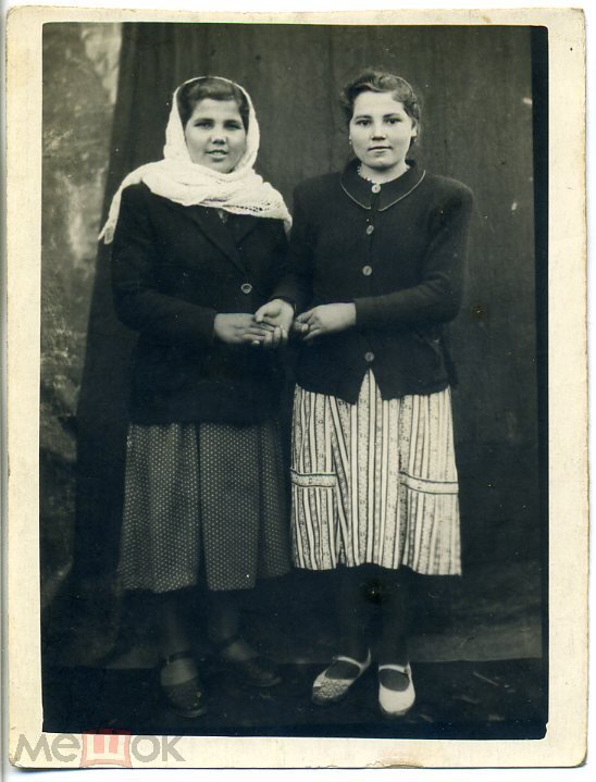 Фото взято с сайта: https://meshok.net/?pp=100&related=%D0%A1%D0%BE%D0%B2%D0%B5%D1%82%D1%81%D0%BA%D0%B8%D0%B9+%D0%B1%D1%8B%D1%82+%D0%96%D0%B5%D0%BD%D1%89%D0%B8%D0%BD%D1%8B+%D0%B4%D0%B5%D0%B2%D1%83%D1%88%D0%BA%D0%B8+%D0%BC%D0%BE%D0%B4%D0%B0+%D0%BE%D0%B4%D0%B5%D0%B6%D0%B4%D0%B0+12+%D1%85+9+%D1%81%D0%BC+1950-%D0%B5+%D0%B3%D0%B3
