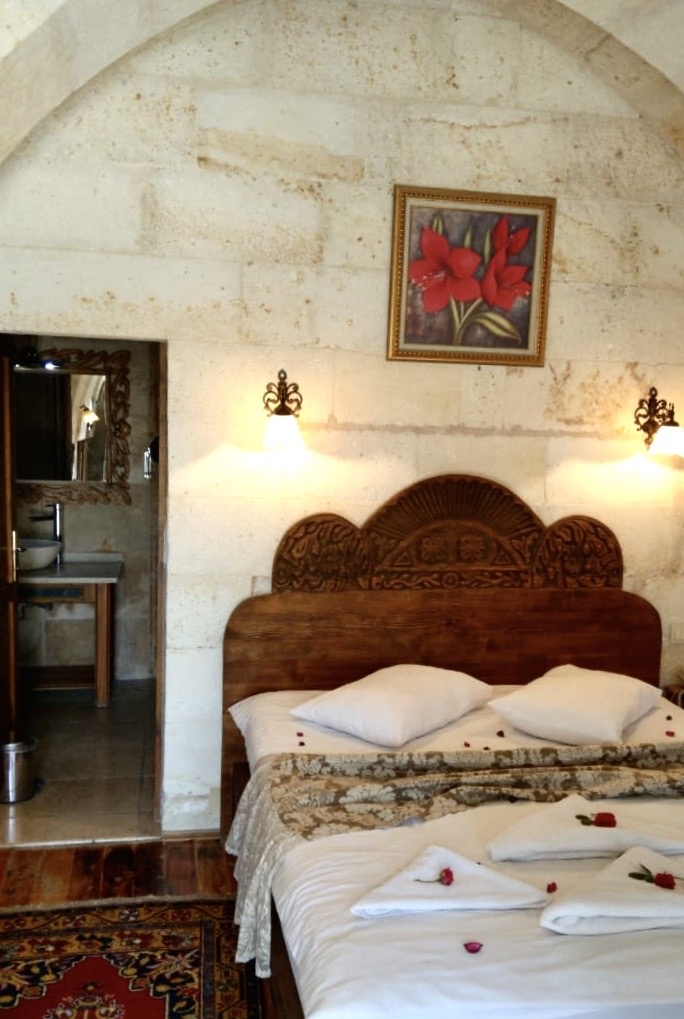 Номер отеля в скале