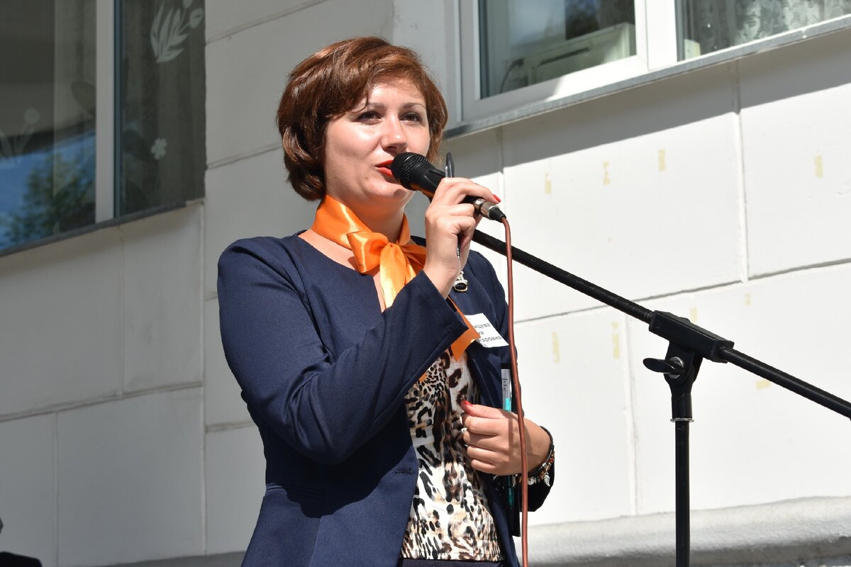 Генеральный директор Курганской региональной общественной организации "Ассоциация поддержки библиотечно-инфолрмационной деятельности", заместитель директора Курганской областной универсальной научной библиотеки им. А. К. Югова по проектной деятельности и развитию Мария Александровна Колчеданцева.