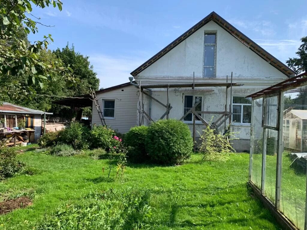 Оформление земли под домом