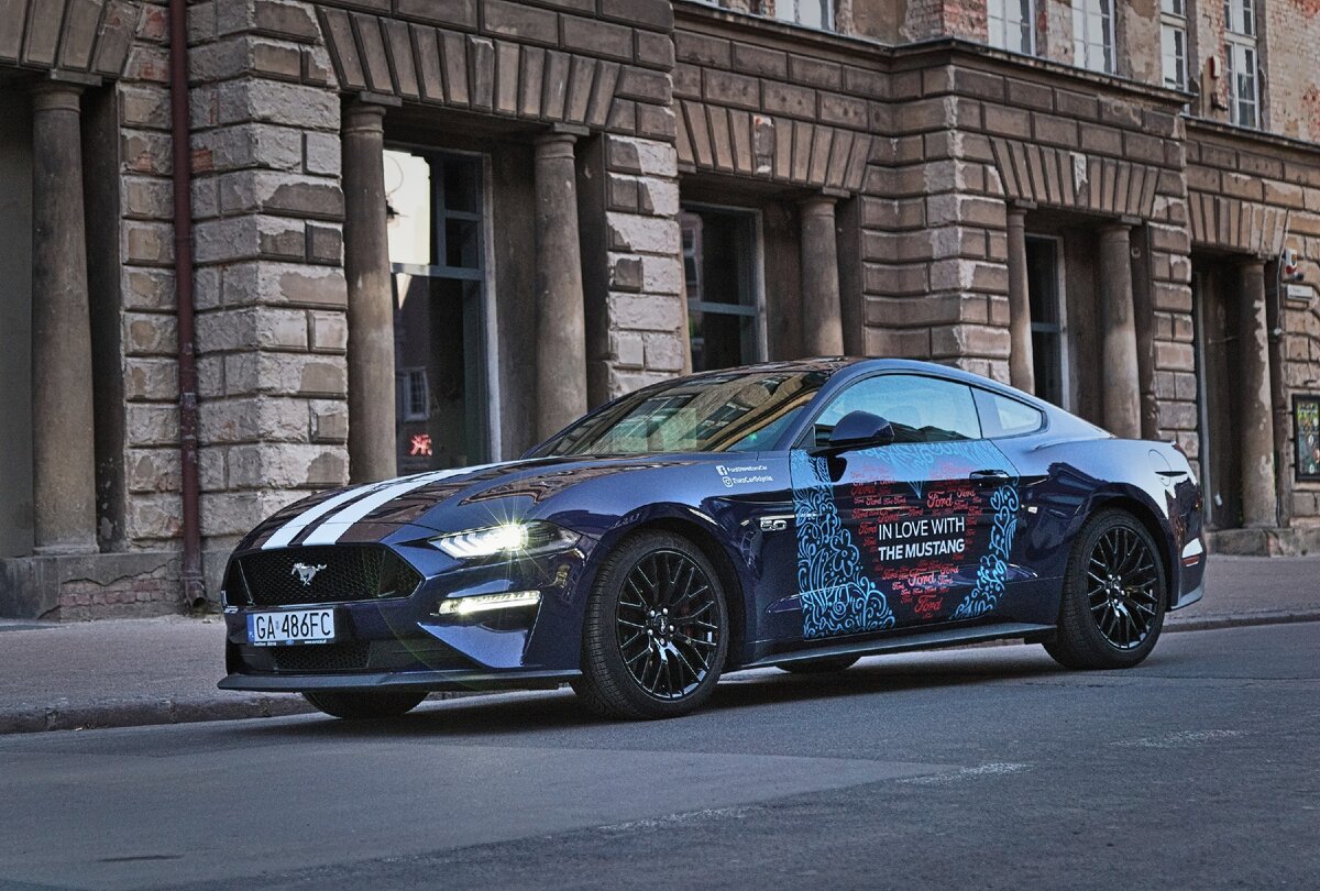 Шестое поколение Ford Mustang GT прошло омолаживающую обработку в 2018 году. фото: Михал Елионек / Trojmiasto.pl

