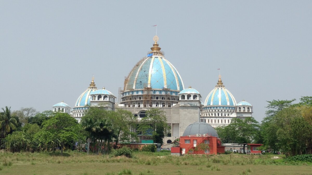 Храм Ведического Планетария в Маяпуре