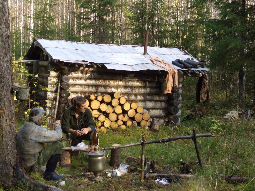 Охотничьи заимки и избушки в тайге