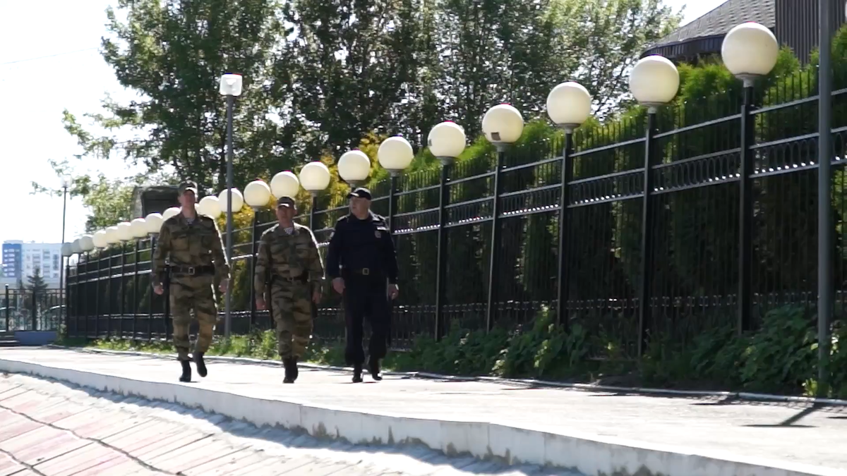 Патруль силами военнослужащих ФСВНГ