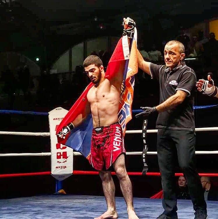 Amc fight nights 123 сулумов сарнавский. Морис Болеян. Морис чемпион файт Найт. Морис Fight Nights. Морис Балаян