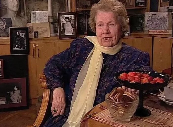 Актриса сазонова нина биография и личная жизнь Нина Сазонова - "всесоюзная мама". Ей удались все роли, кроме одной - матери в р