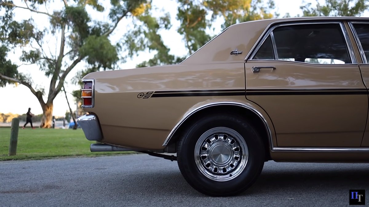 Опциональные полоски на кузове