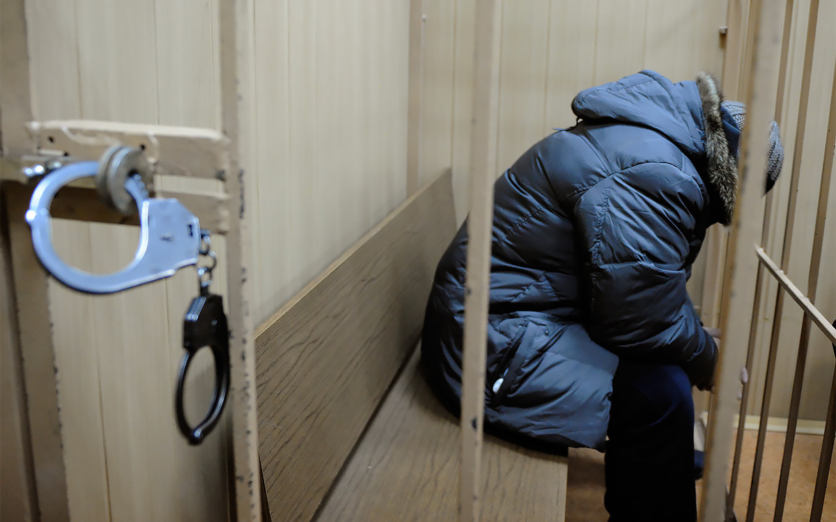 Водителей без ОСАГО начали наказывать: на первый раз штрафом и предписанием оформить страховку, а на второй раз — вплоть до ареста
