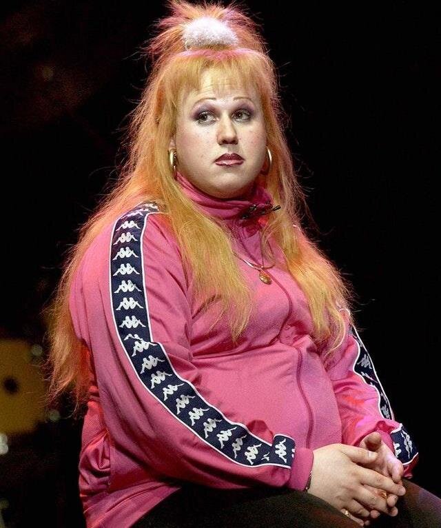 Прощаемся также и с Викки Поллард - героиней британского ситкома, которая иллюстрировала Арину во всех статьях. Фото из открытых источников