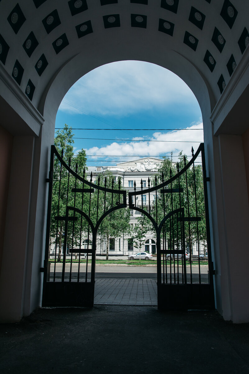 Арка на проспекте Ленина. Барнаул