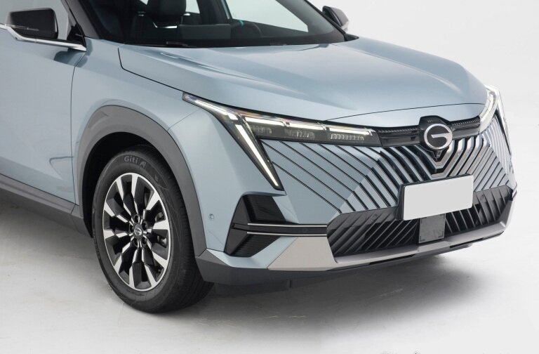 На фото: Гибридный кроссовер GAC Emkoo