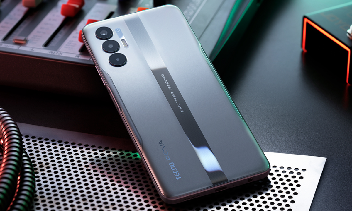 Смартфон pova. Смартфон 7000 Mah с аккумулятором. Смартфон батарея 7000 МАЧ. Tecnopova 3. Новый телефон Pova