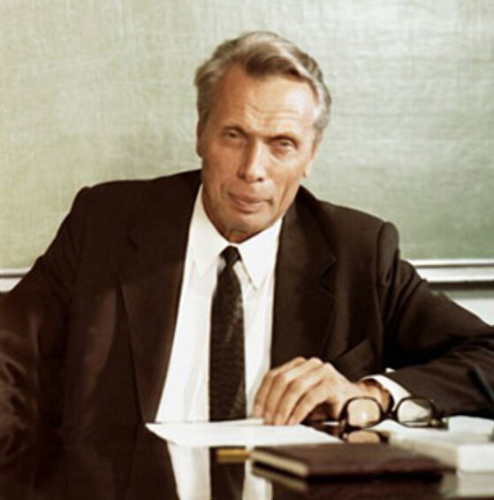 Академик ,изобретатель судов на подводных крыльях типа "Метеор" Ростислав Алексеев из Нижнего Новгорода,СССР