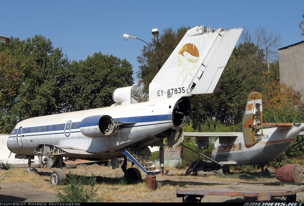 Скорее всего так был окрашен тот самолёт