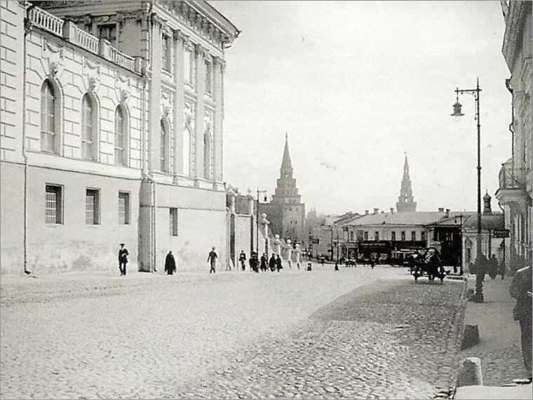 Олд москва. Эмилий Готье-Дюфайе. Моховая улица Москва в начале 20 века. Знаменка Москва 19 век. Доходный дом л. в. Готье-Дюфайе.