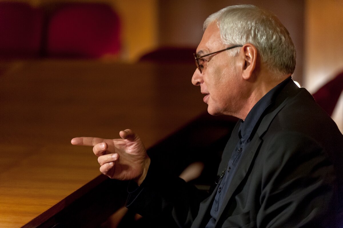 Карен шахназаров соловьев. Здравствуйте товарищи звезда ведущие. Шахназаров дзен. Мать карена шахназарова. Шахназаров дзен.