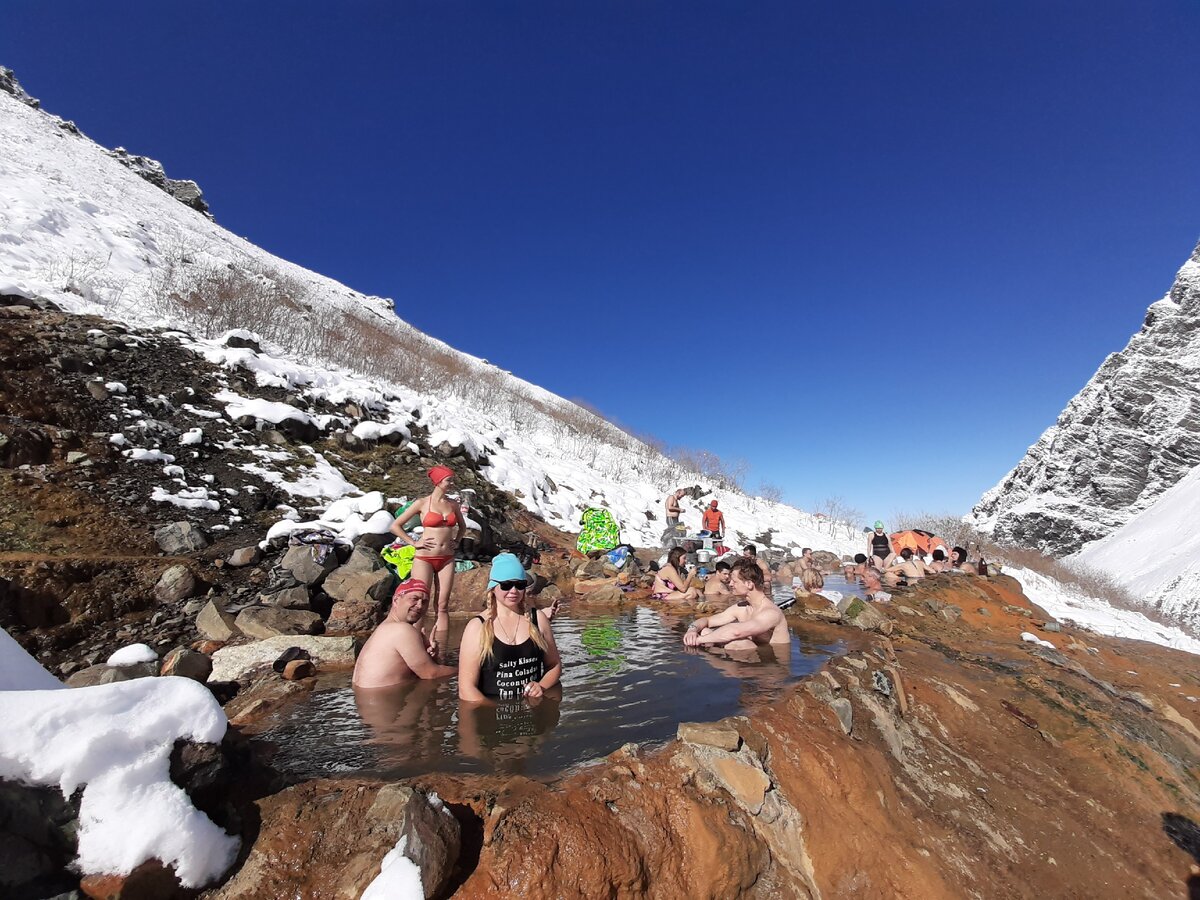 А вот то место, к которому мы так долго и упорно шли по снегу несколько часов