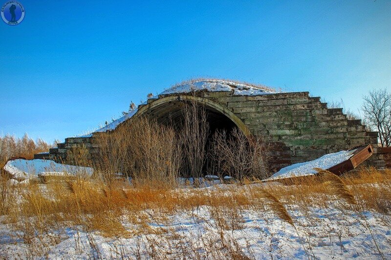 Й участок. Липовцы заброшенный аэродром Приморский край. Село Чернава заброшенный аэродром. Заброшенные военные объекты в Приморском крае. Военный аэродром Калинка.