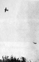 Бой между И 16 и Ки 27