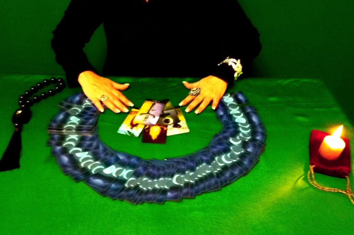 Наталья Невская маг и таролог