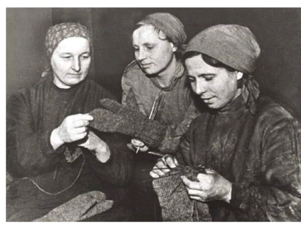 Источник изображения https://vsenitki.com/articles/rukodelie-i-velikaya-otechestvennaya-voyna/