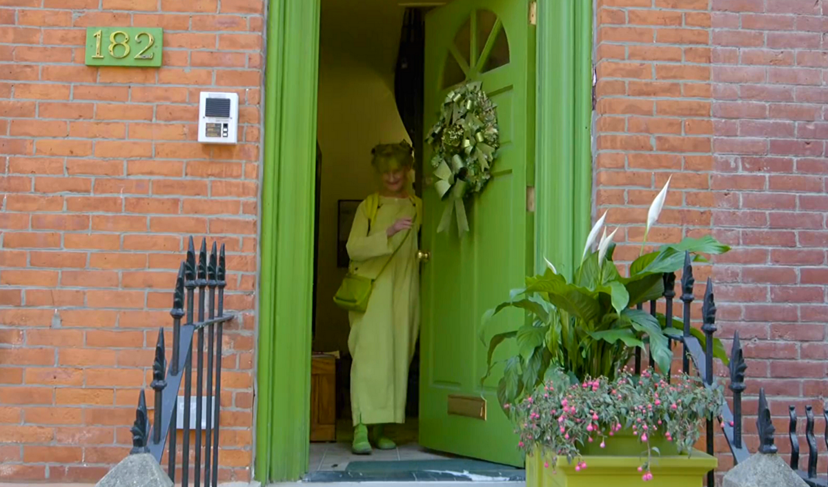 Входная дверь в дом Зеленой Леди.