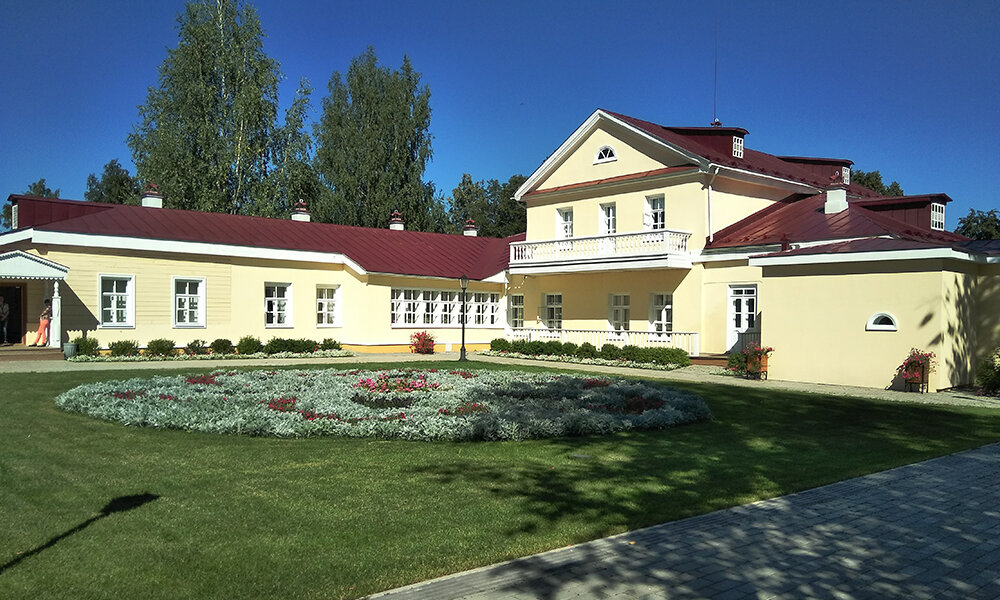 Листайте фото